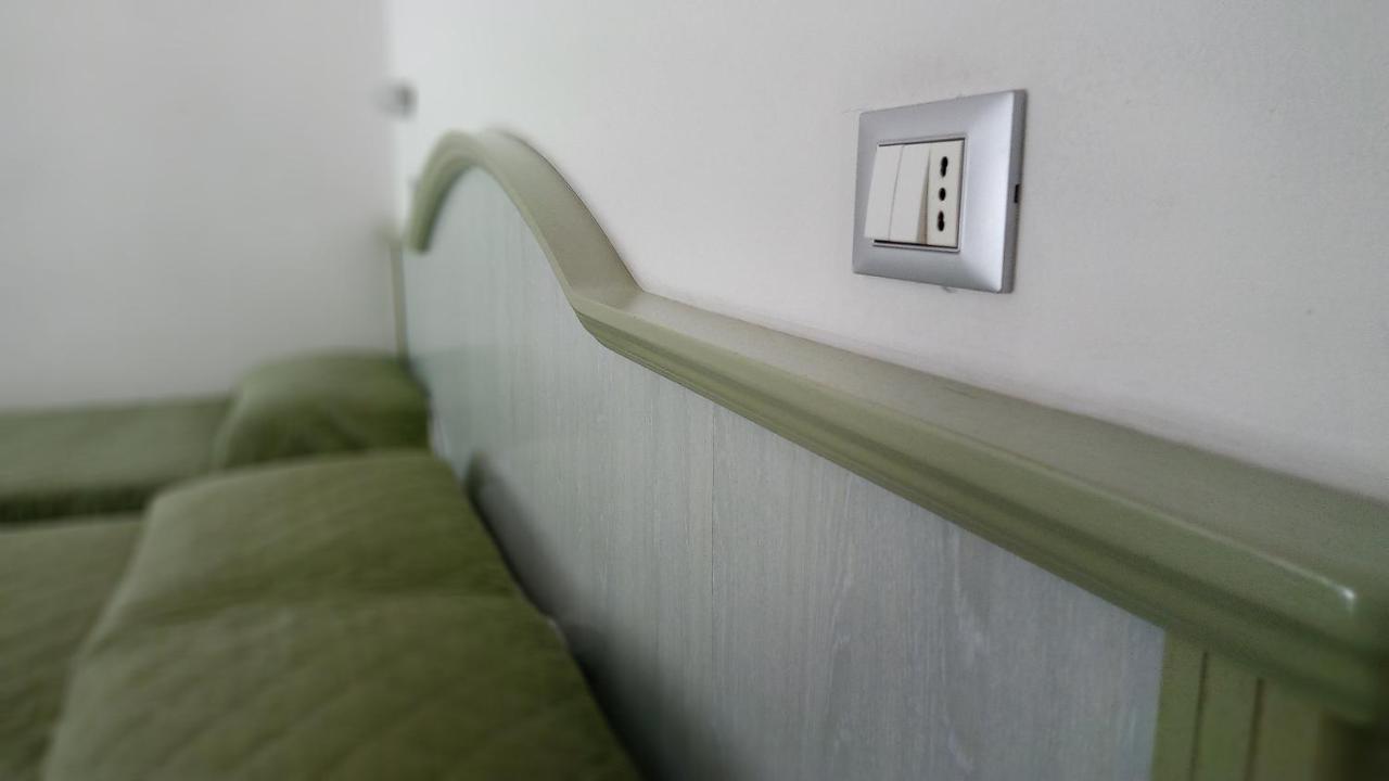 Hotel Philadelphia Cattolica Luaran gambar