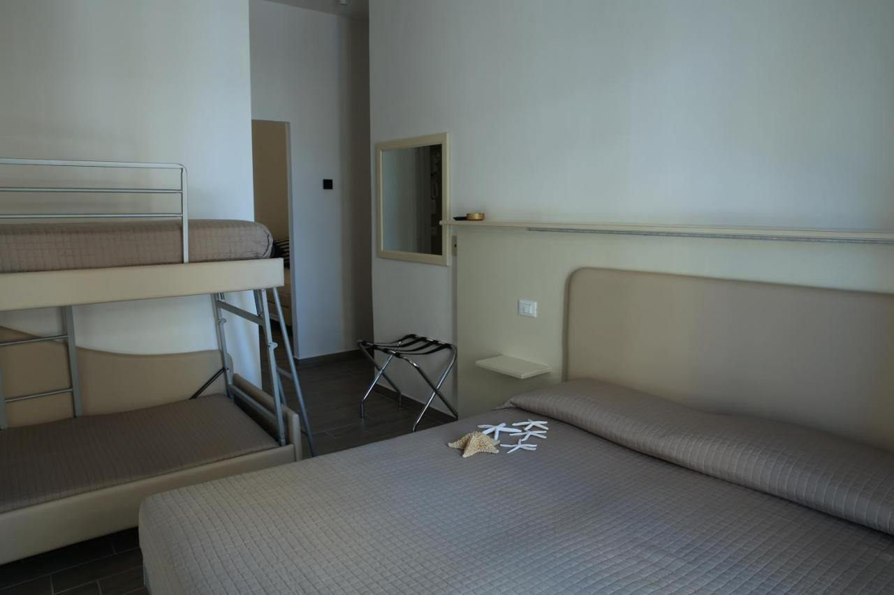Hotel Philadelphia Cattolica Luaran gambar