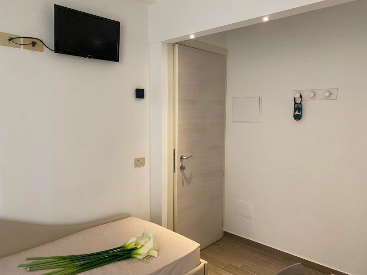 Hotel Philadelphia Cattolica Luaran gambar