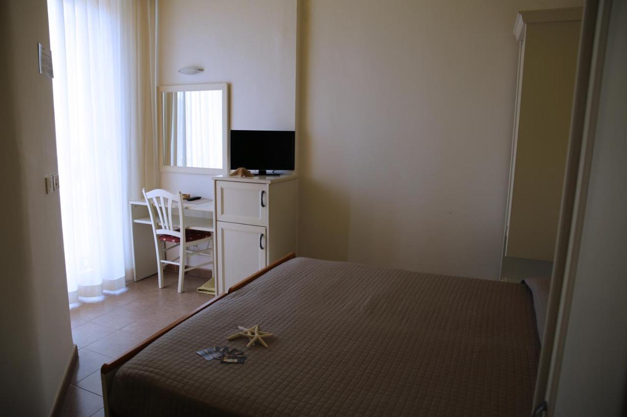 Hotel Philadelphia Cattolica Luaran gambar