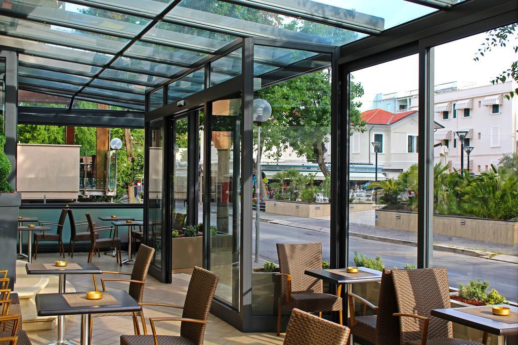 Hotel Philadelphia Cattolica Luaran gambar