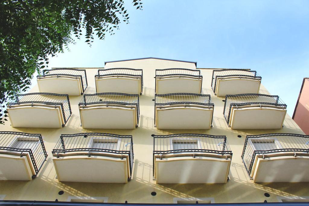 Hotel Philadelphia Cattolica Luaran gambar