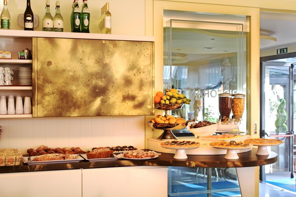 Hotel Philadelphia Cattolica Luaran gambar